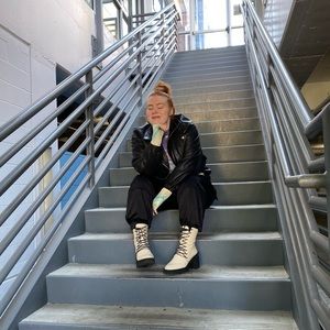 Meet your Posher, Bridgette